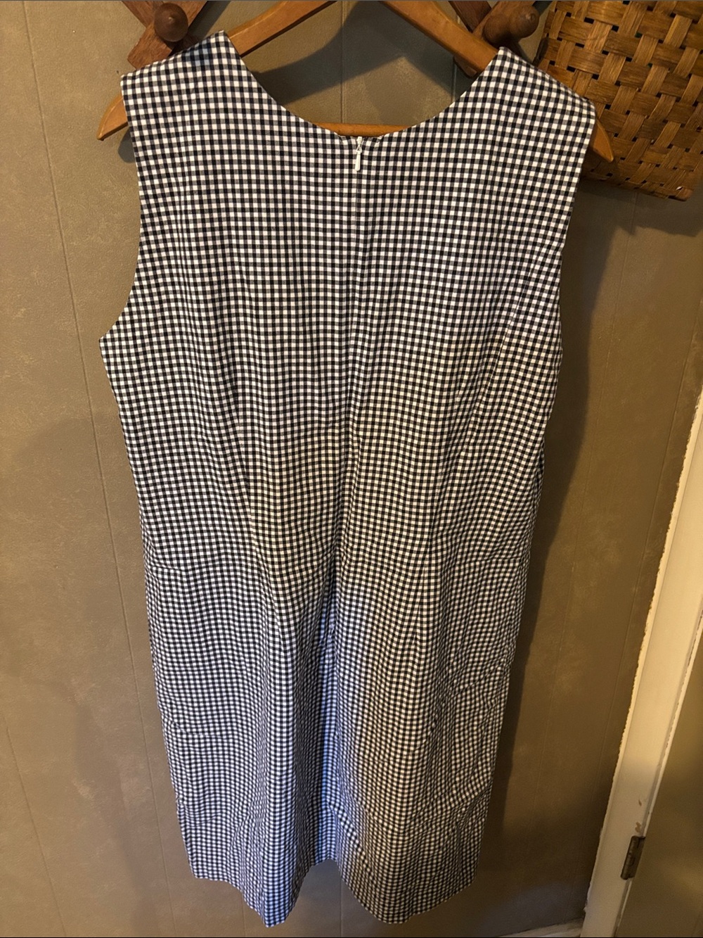 L.L. Bean Black and White Gingham Sleeveless Shift Dress - Picture 4 of 4